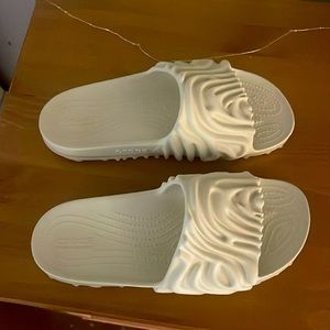 Crocs x Salehe Bembury. women’s 7.